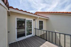 Upper Level Balcony 3