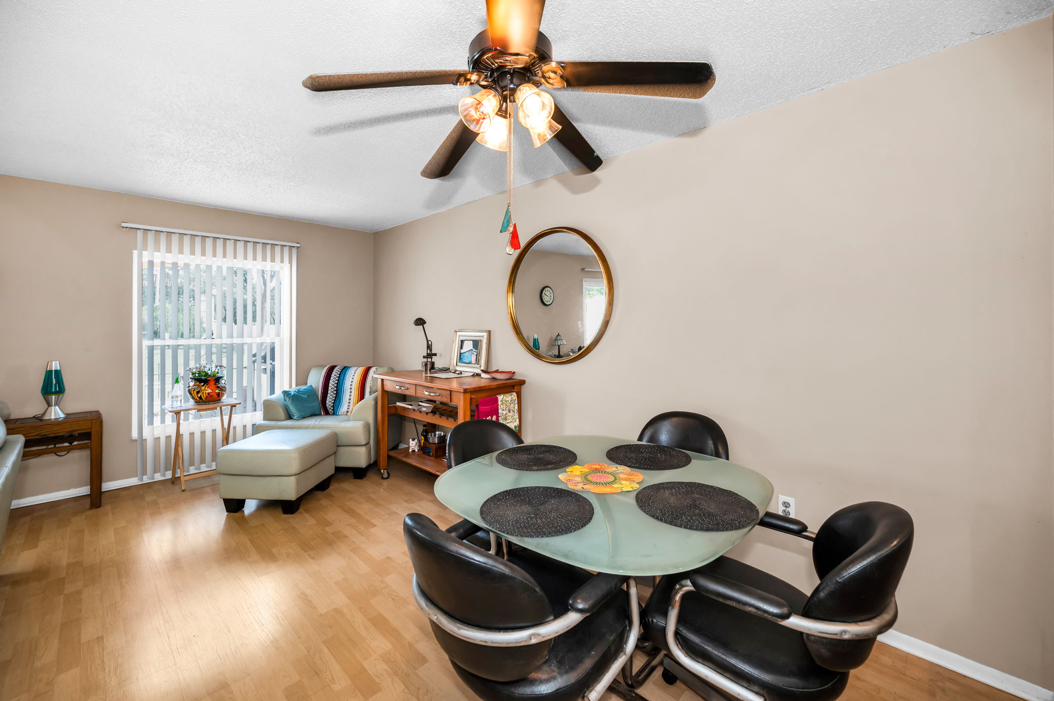 Dining Room4