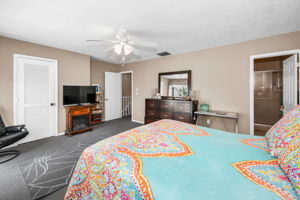 Upper Level Primary Bedroom1c