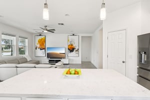 Creekmore Ct-S1202-010.jpg