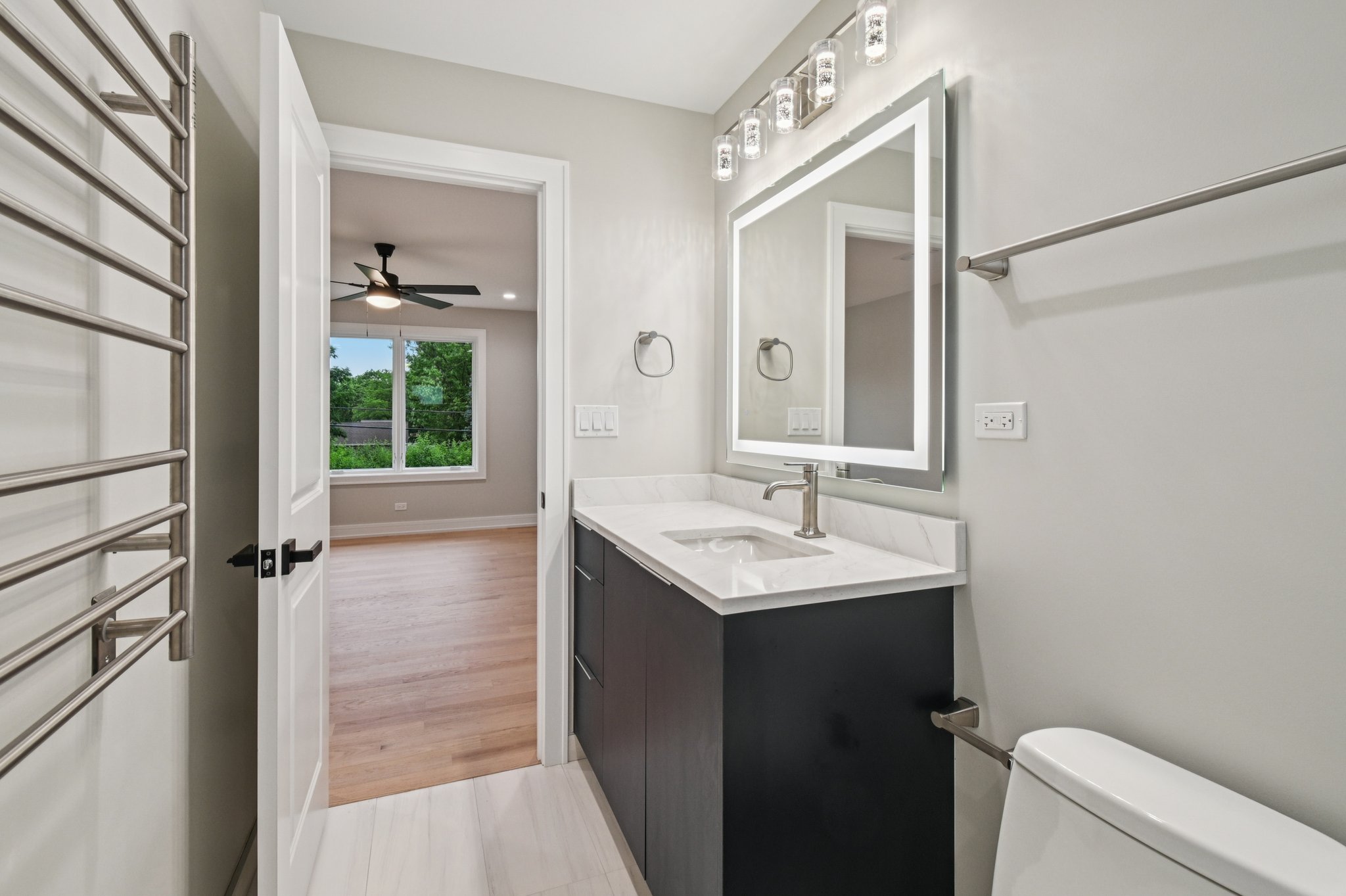2700 Fontana Dr-1906-050.jpg