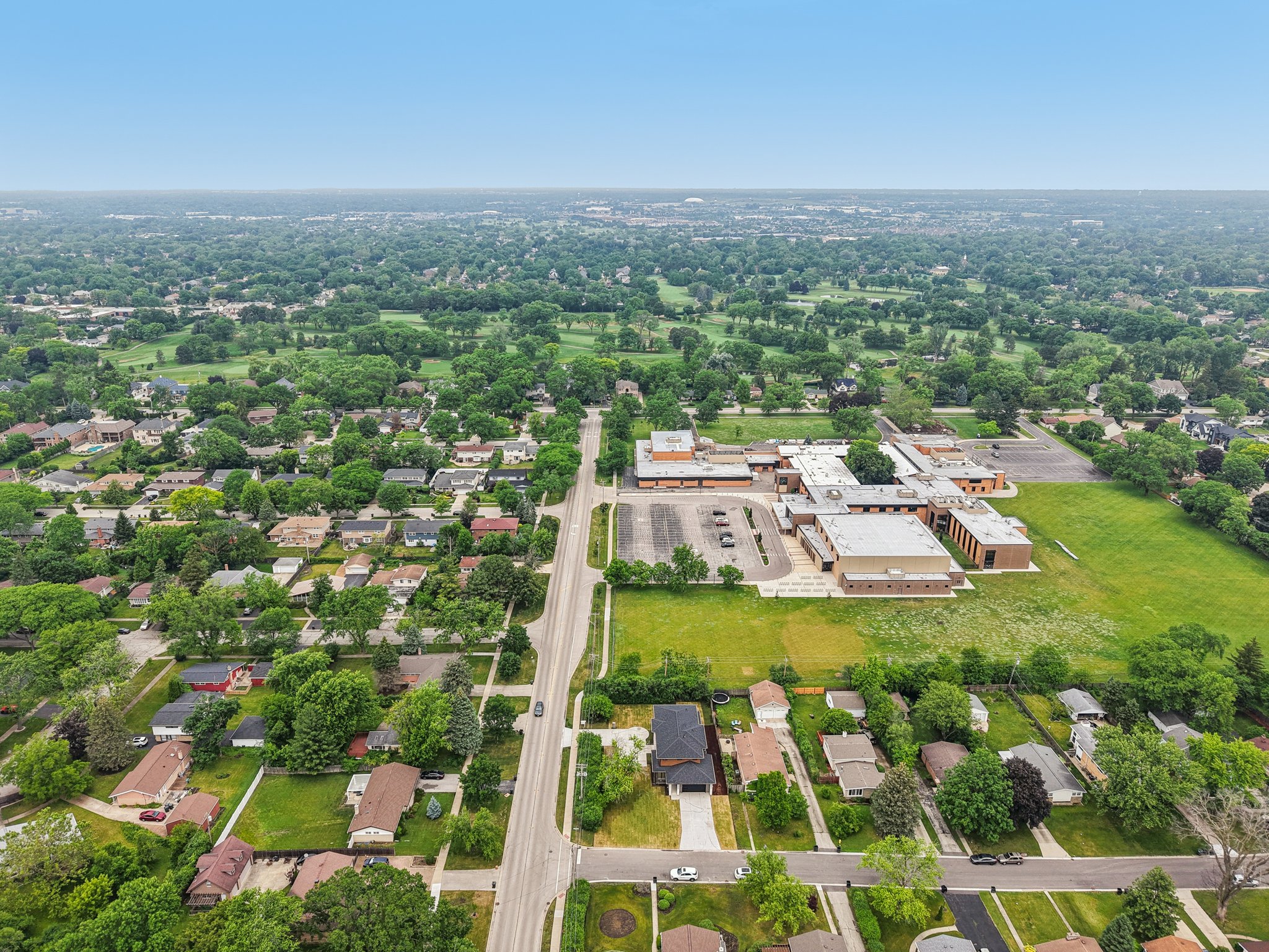 2700 Fontana Dr-1906-093.jpg