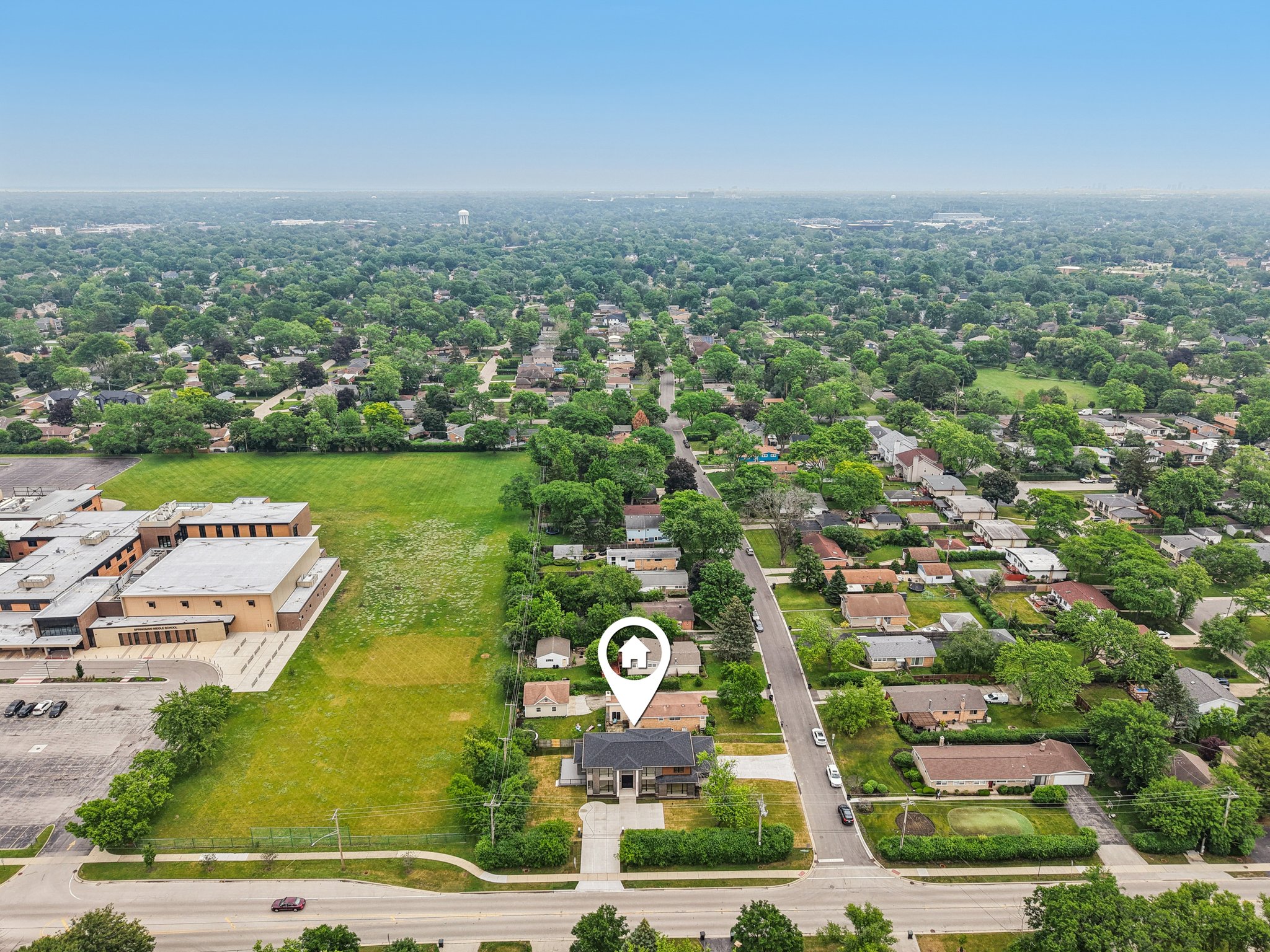 2700 Fontana Dr-1906-095.jpg