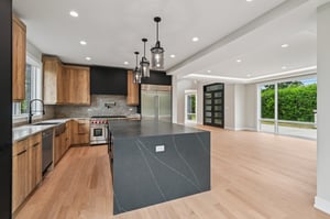 2700 Fontana Dr-1906-018.jpg