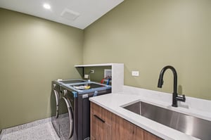 2700 Fontana Dr-1906-037.jpg