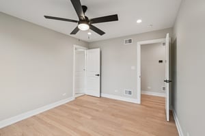 2700 Fontana Dr-1906-039.jpg