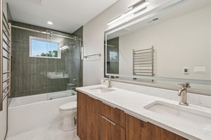2700 Fontana Dr-1906-042.jpg