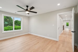 2700 Fontana Dr-1906-045.jpg