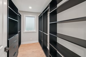 2700 Fontana Dr-1906-064.jpg