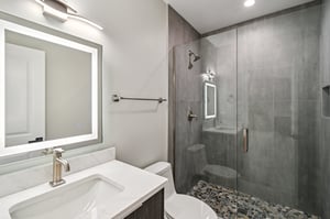 2700 Fontana Dr-1906-065.jpg