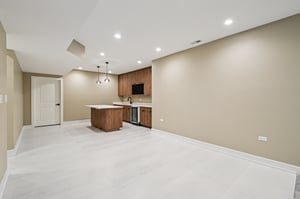 2700 Fontana Dr-1906-078.jpg
