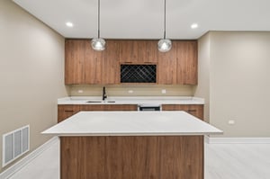2700 Fontana Dr-1906-081.jpg