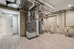 2700 Fontana Dr-1906-082.jpg