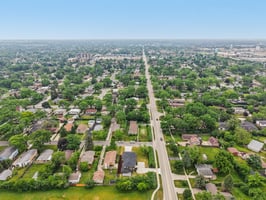2700 Fontana Dr-1906-099.jpg