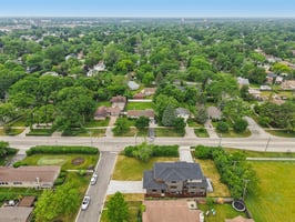 2700 Fontana Dr-1906-103.jpg