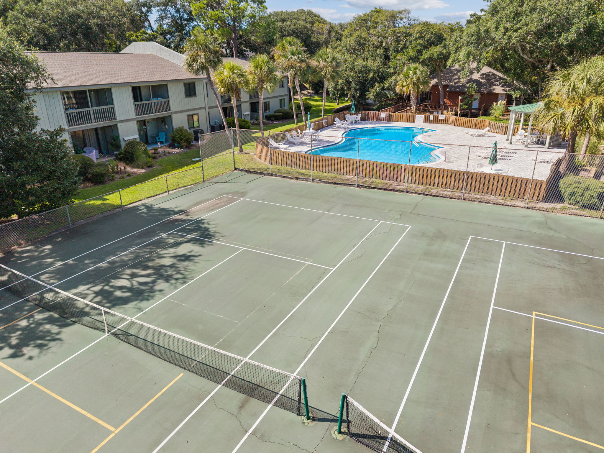 Amelia Woods ennis/Pickleball Courts