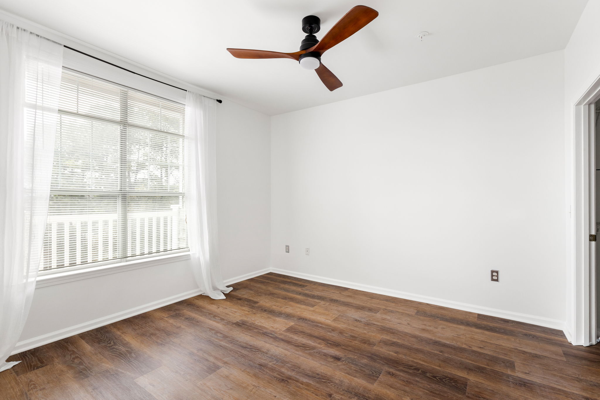 20260210_2700pinetree_estadt016