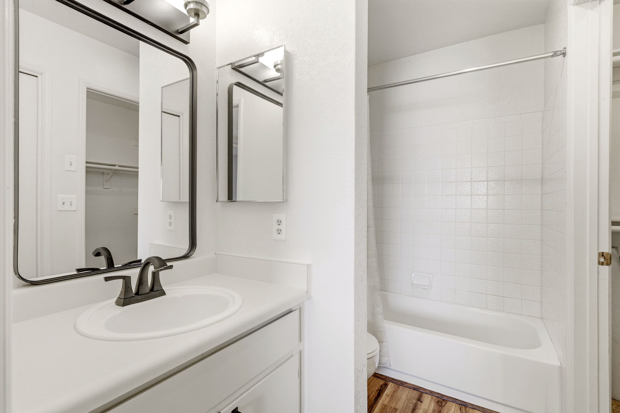 Full size master bathroom with walk-in closet.