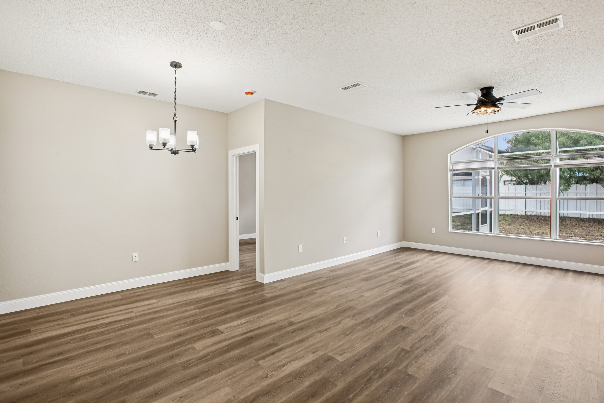 Sierra Vista Way-S1601-006.jpg