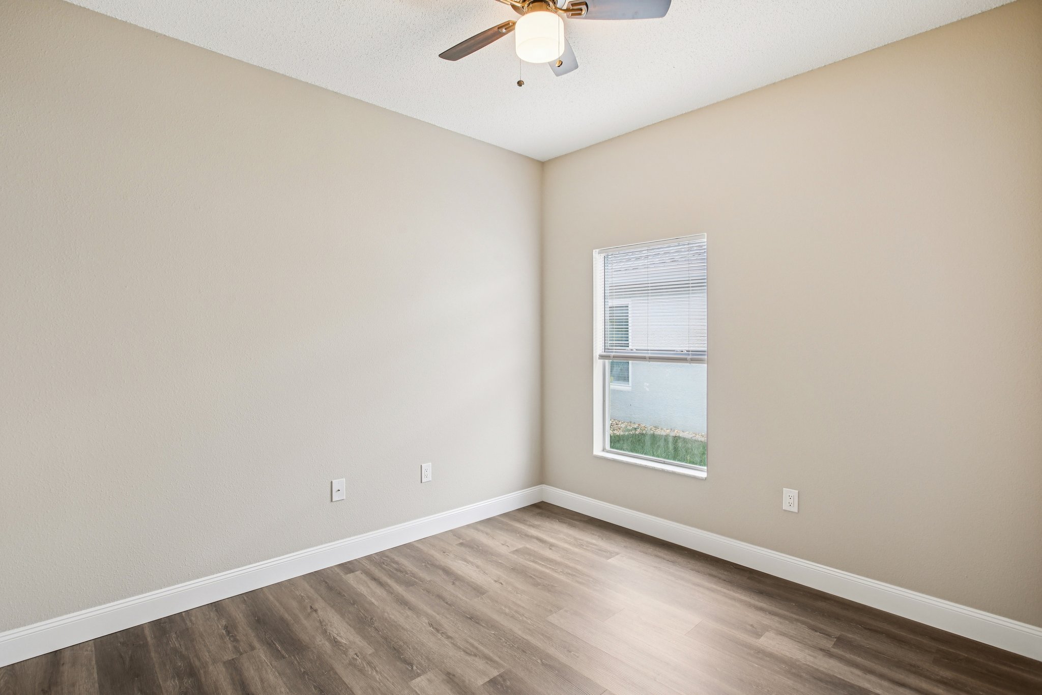 Sierra Vista Way-S1601-018.jpg