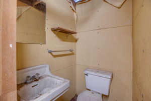  Photo 32