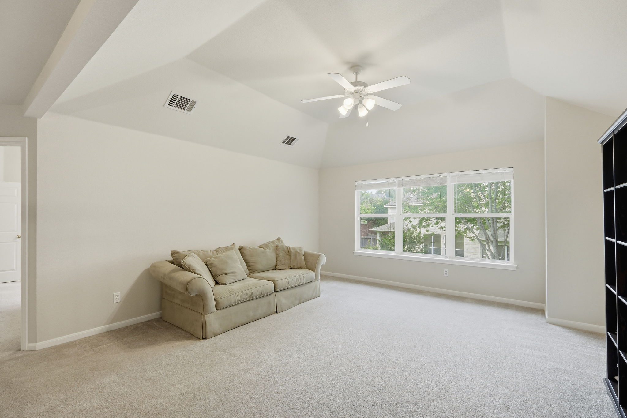 Loft/Bonus Space