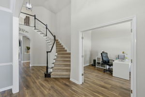 Foyer/Office