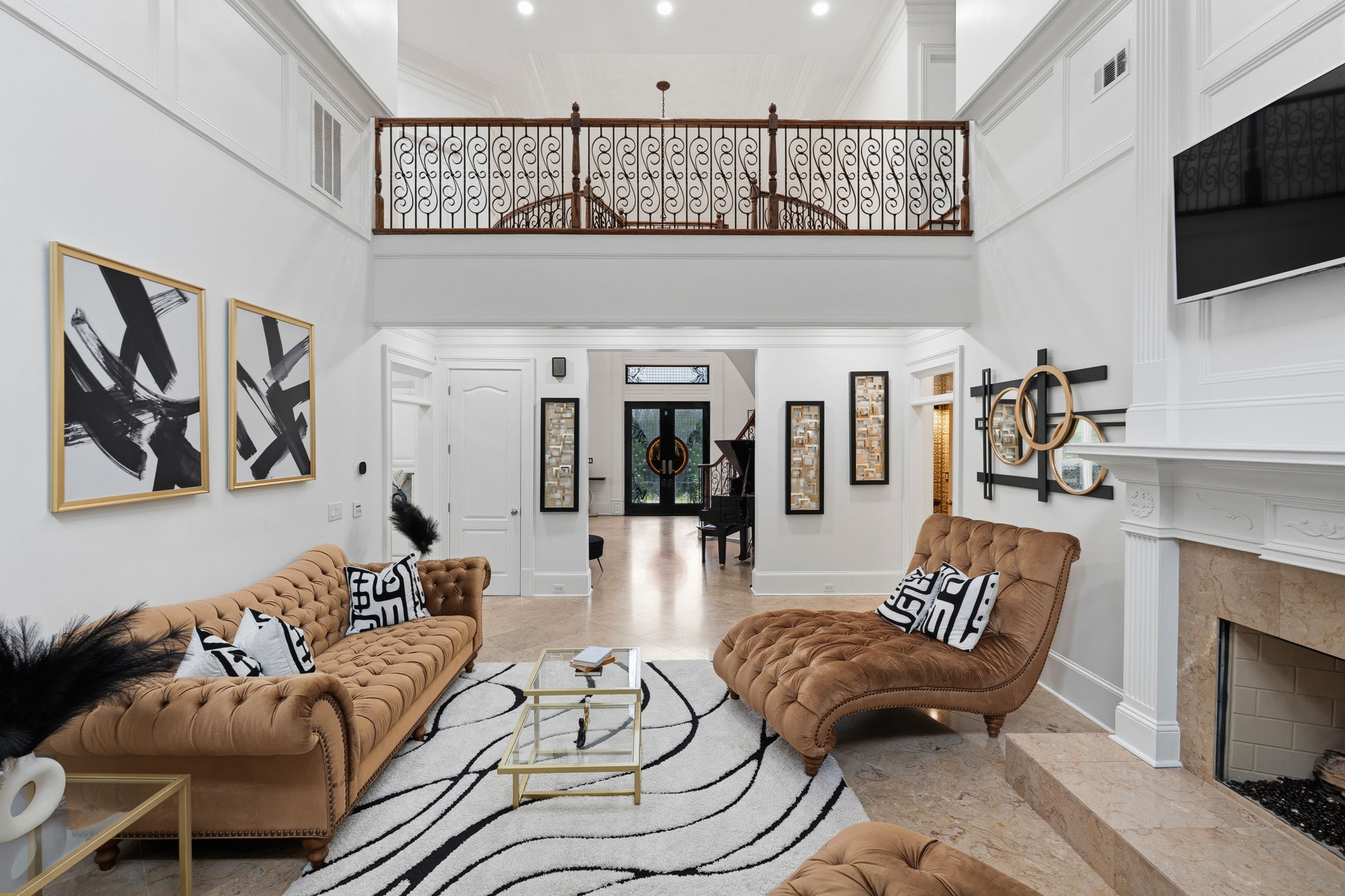  Photo 18