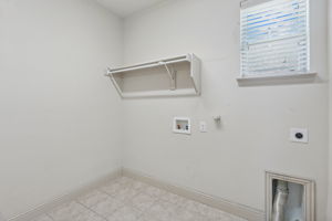  Photo 39