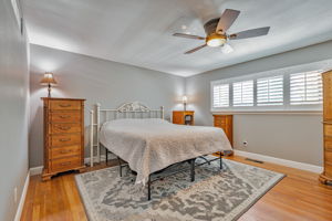 016_2701 Warwick Ln