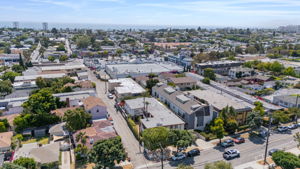  Photo 44