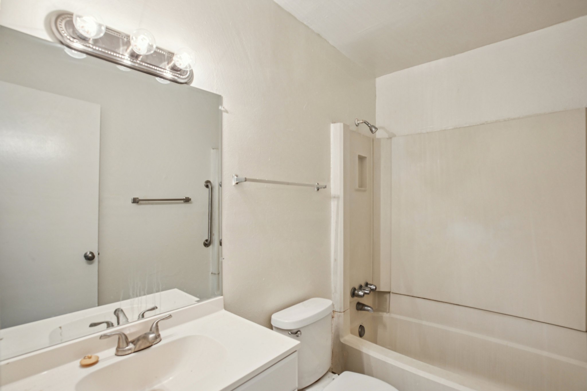 Evergreen Cir #A-S2210-013.jpg