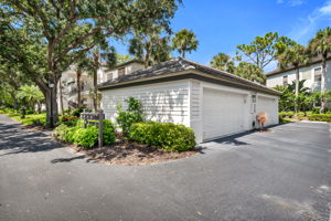 Detached 2 Car Garage