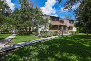 Welcome to 2704 Forest Ridge Drive