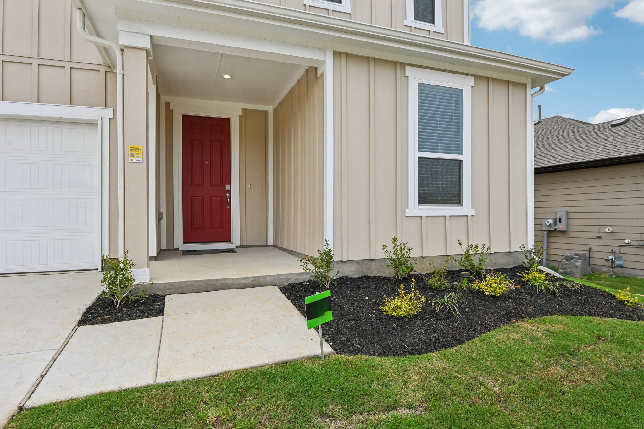 Goldfinch Dr-S2903-003.jpg