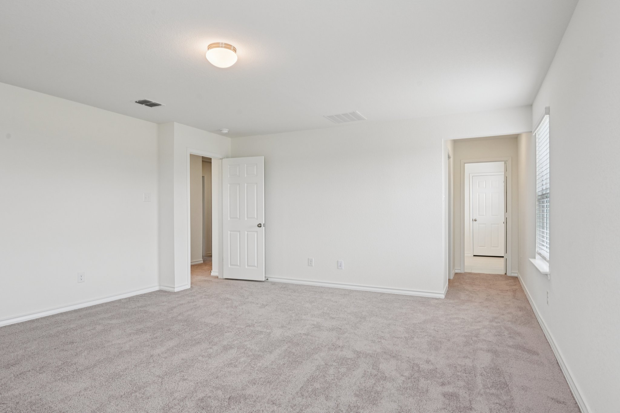 Goldfinch Dr-S2903-043.jpg