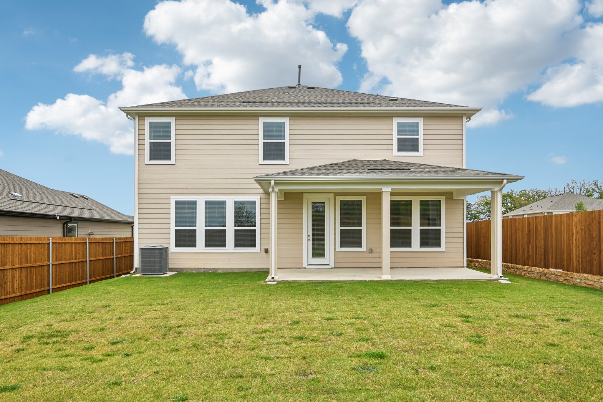 Goldfinch Dr-S2903-054.jpg