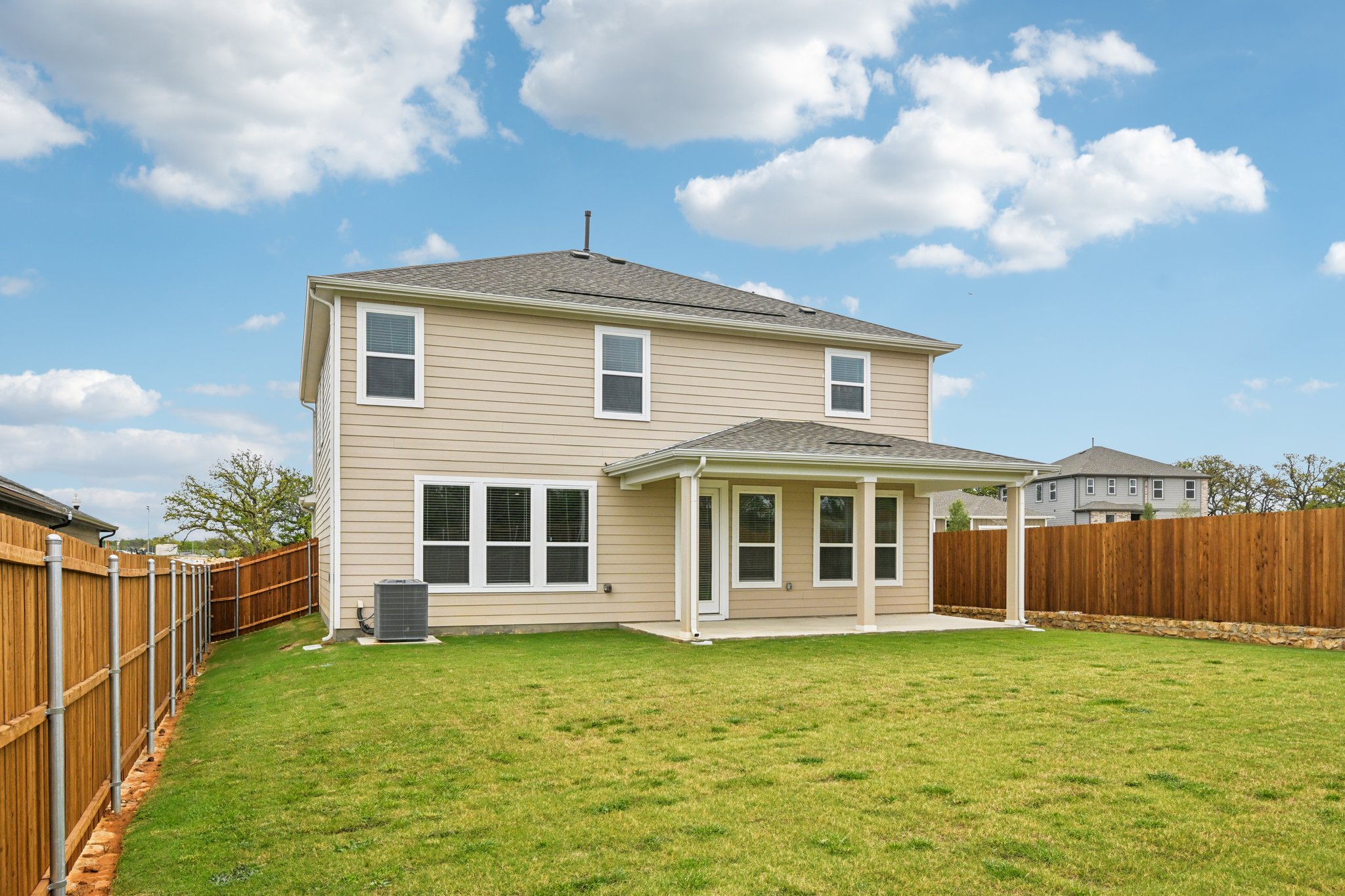 Goldfinch Dr-S2903-055.jpg