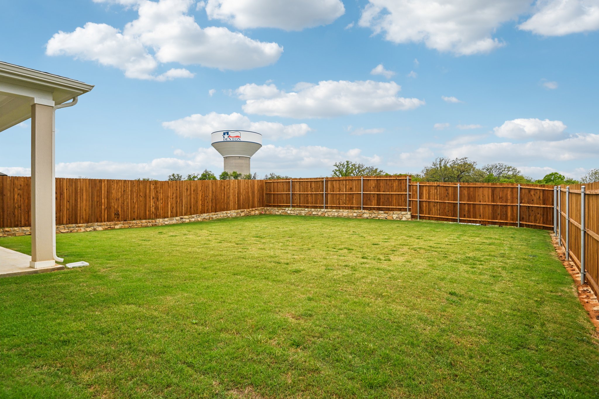 Goldfinch Dr-S2903-056.jpg