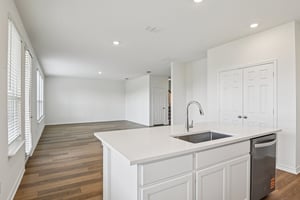 Goldfinch Dr-S2903-023.jpg