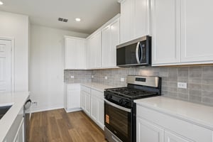 Goldfinch Dr-S2903-024.jpg