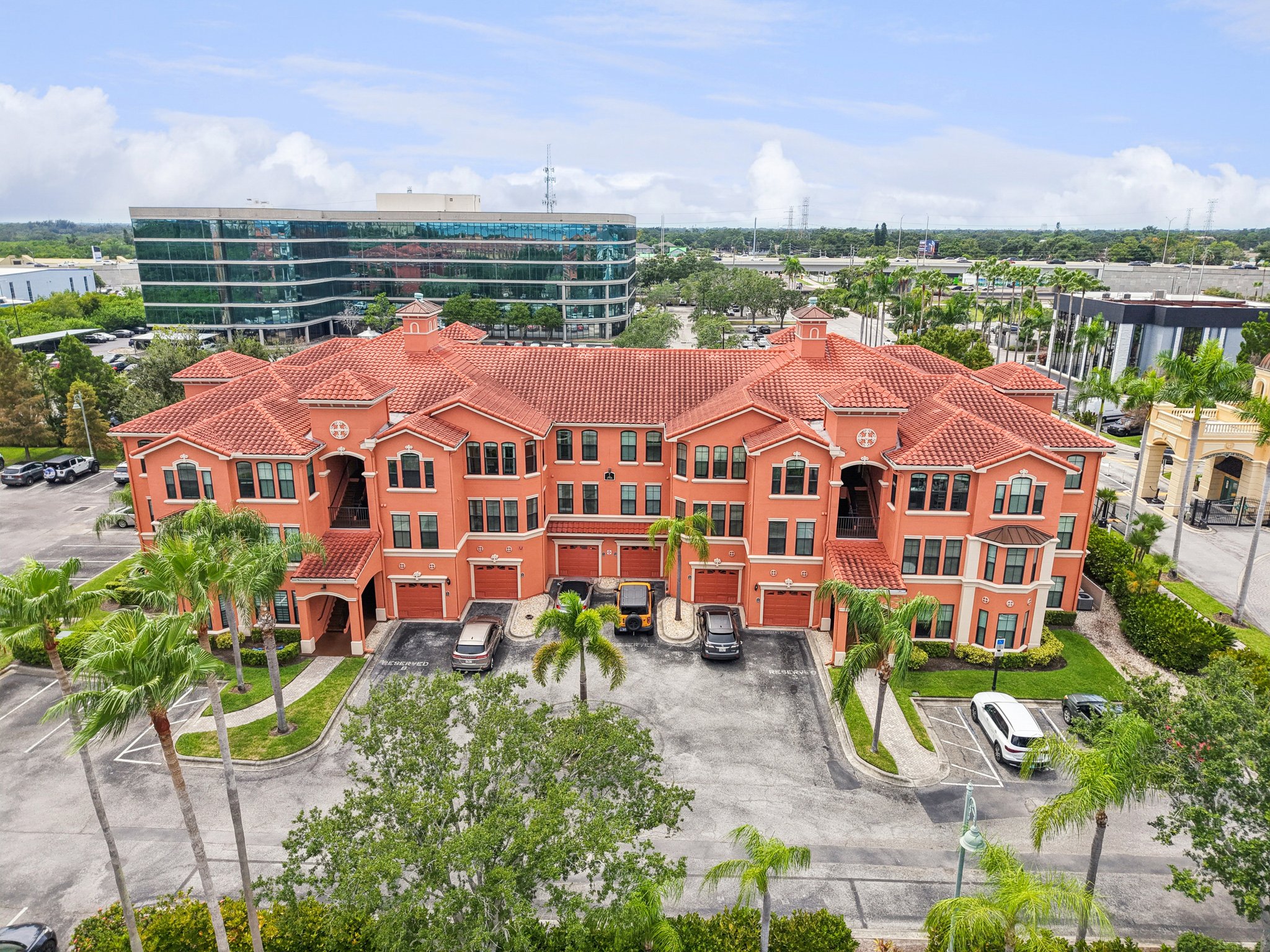 Via Murano unit 114-S2108-031.jpg