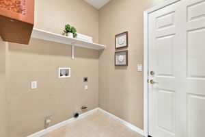  Photo 31