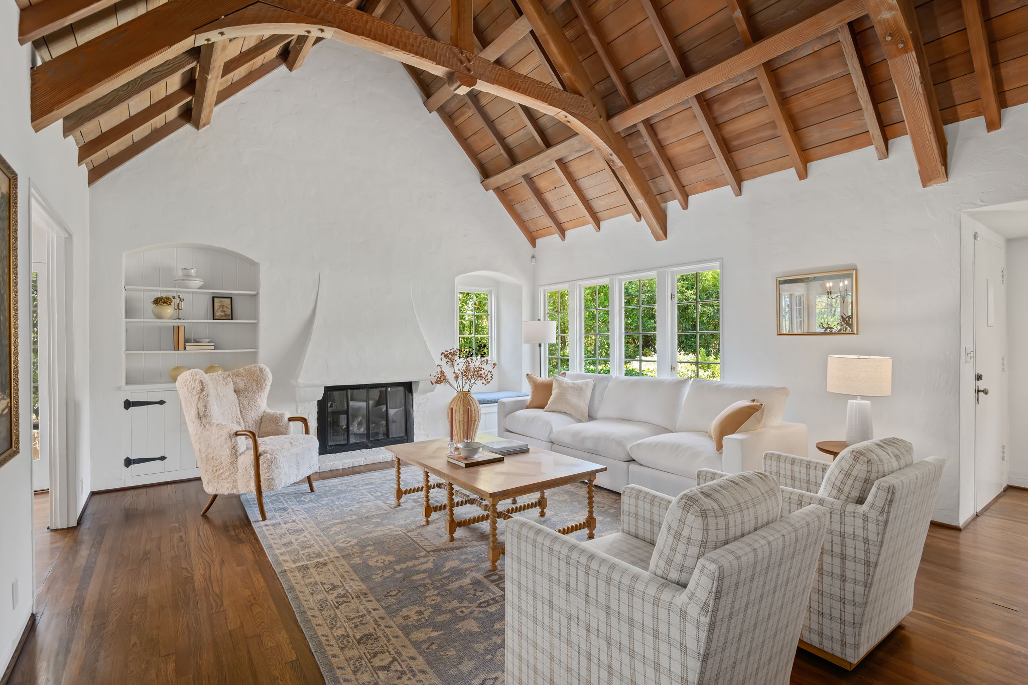 10-Living Room