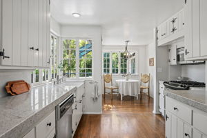 18-Kitchen