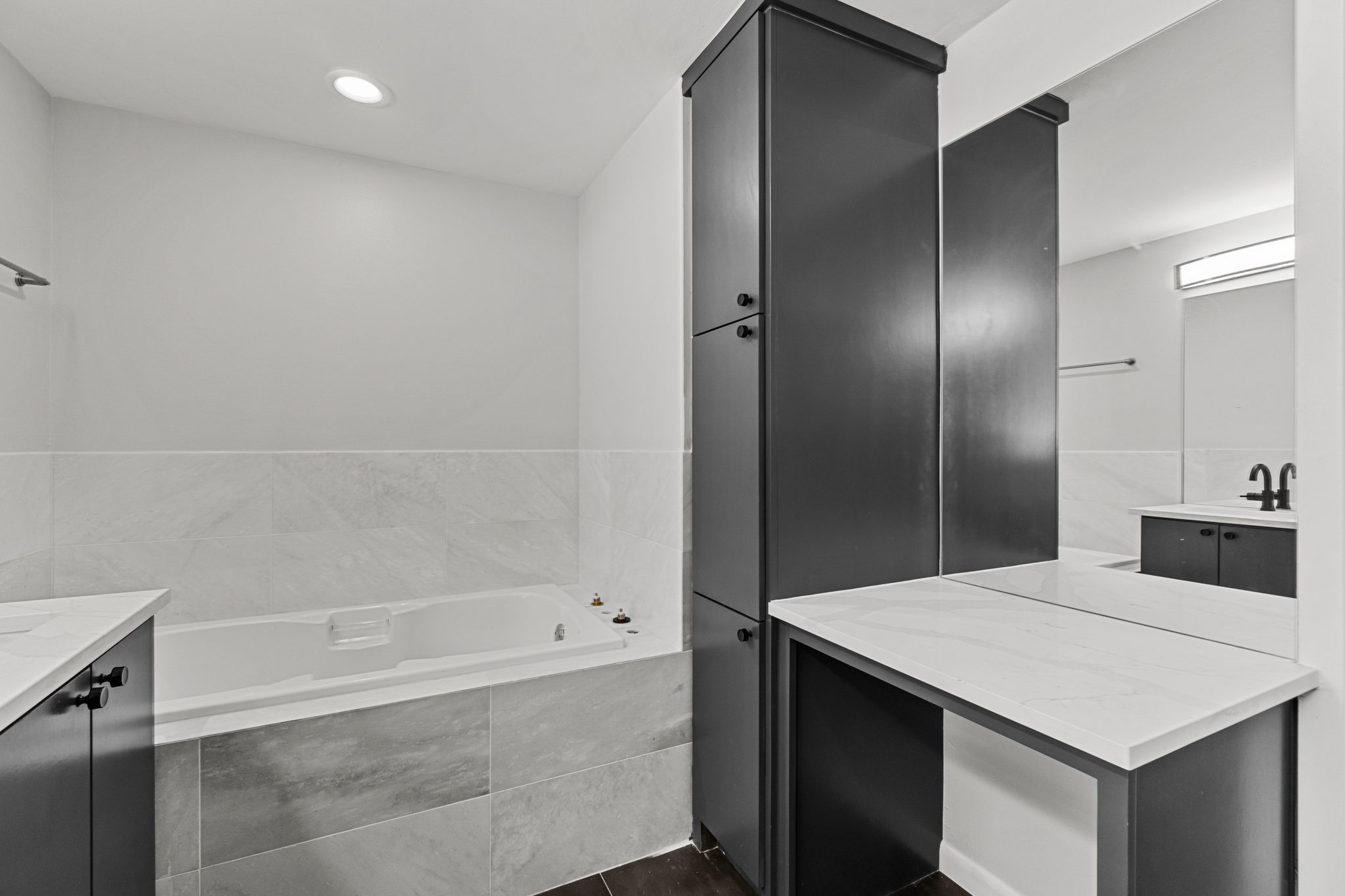 2707 Pecos St, Austin, TX 78703, USA Photo 14