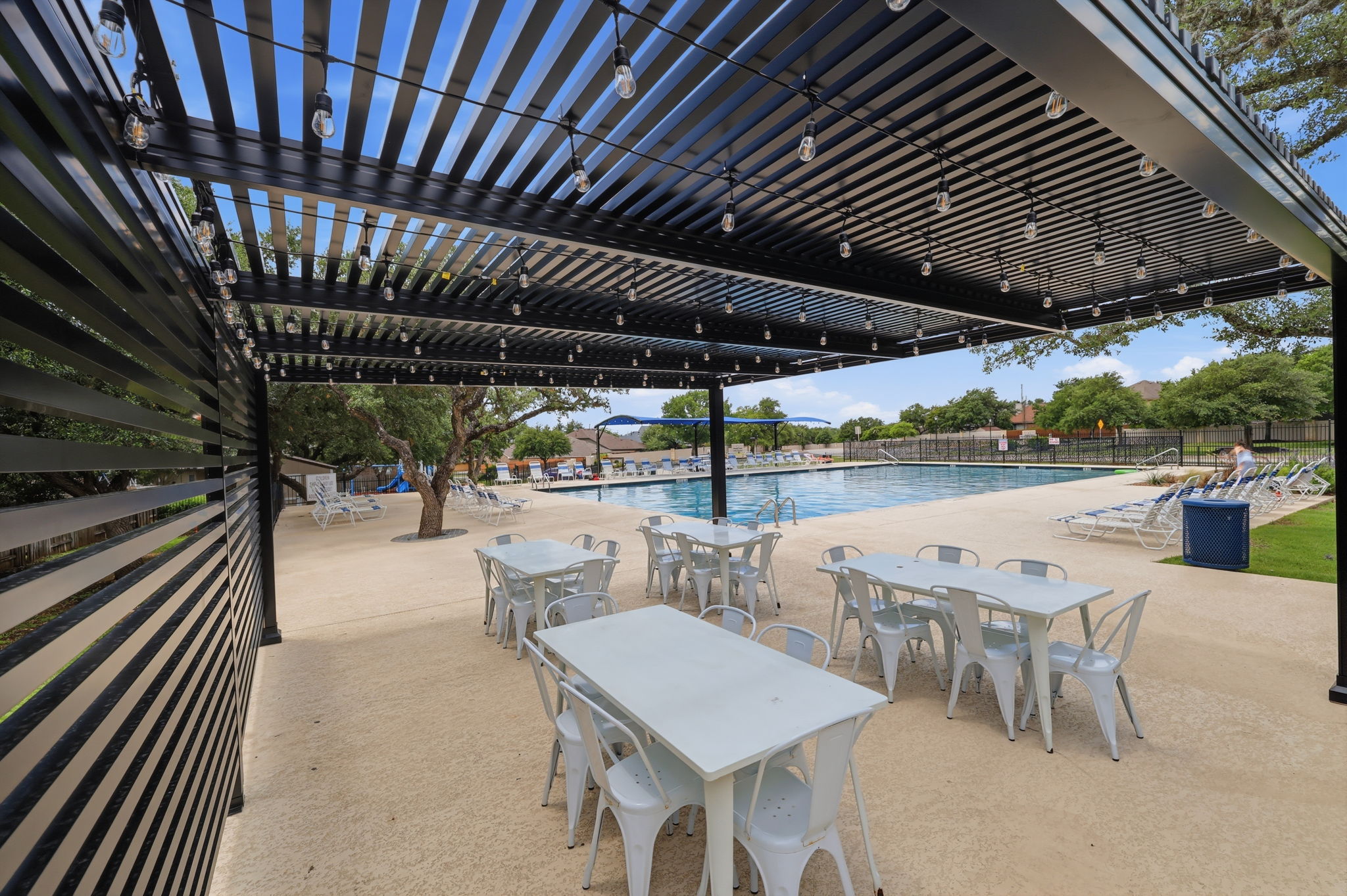 Clubhouse and Seating at Pool