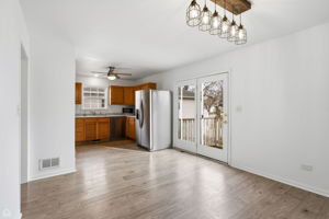 27071 N Ridge St - Melull_CHP2026_017