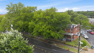  Photo 0