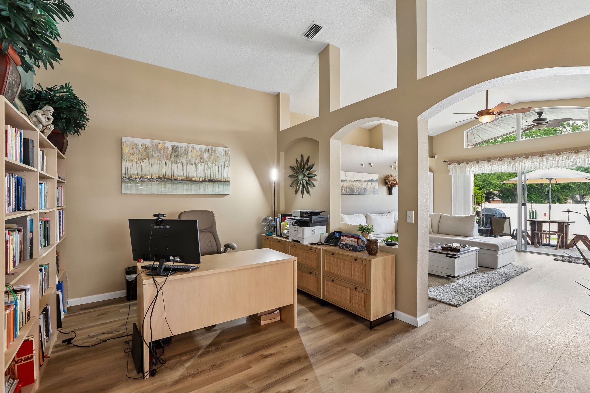 Valencia Grove Dr-S3005-007